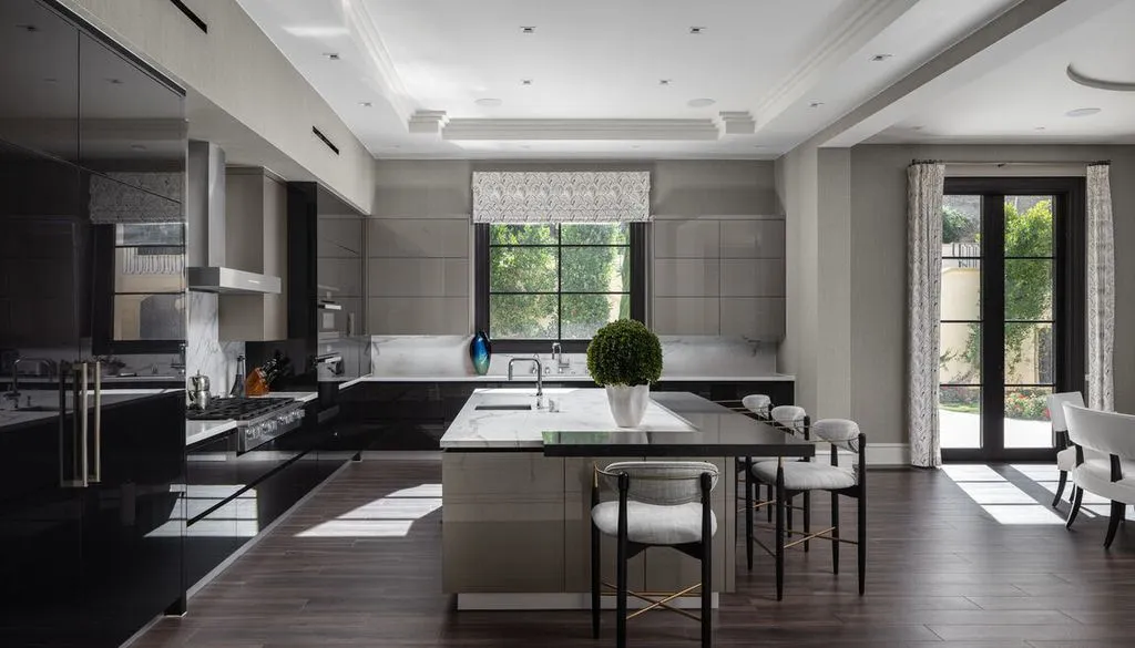 A Breathtaking Residence Offering Privacy and Panoramic Views Listed for $39.95 Million 15 25300 Prado De La Magia Unveils a Breathtaking Residence 11