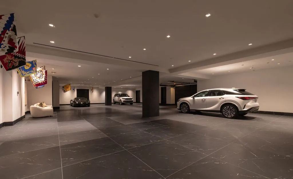 A Breathtaking Residence Offering Privacy and Panoramic Views Listed for $39.95 Million 19 25300 Prado De La Magia Unveils a Breathtaking Residence 15