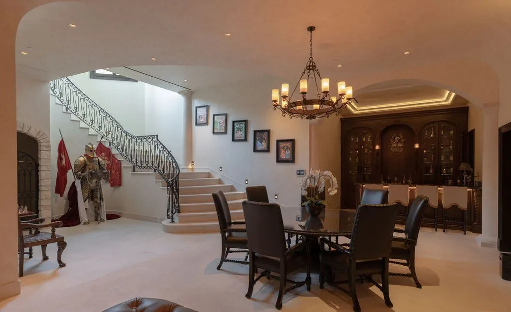 A Breathtaking Residence Offering Privacy and Panoramic Views Listed for $39.95 Million 23 25300 Prado De La Magia Unveils a Breathtaking Residence 19