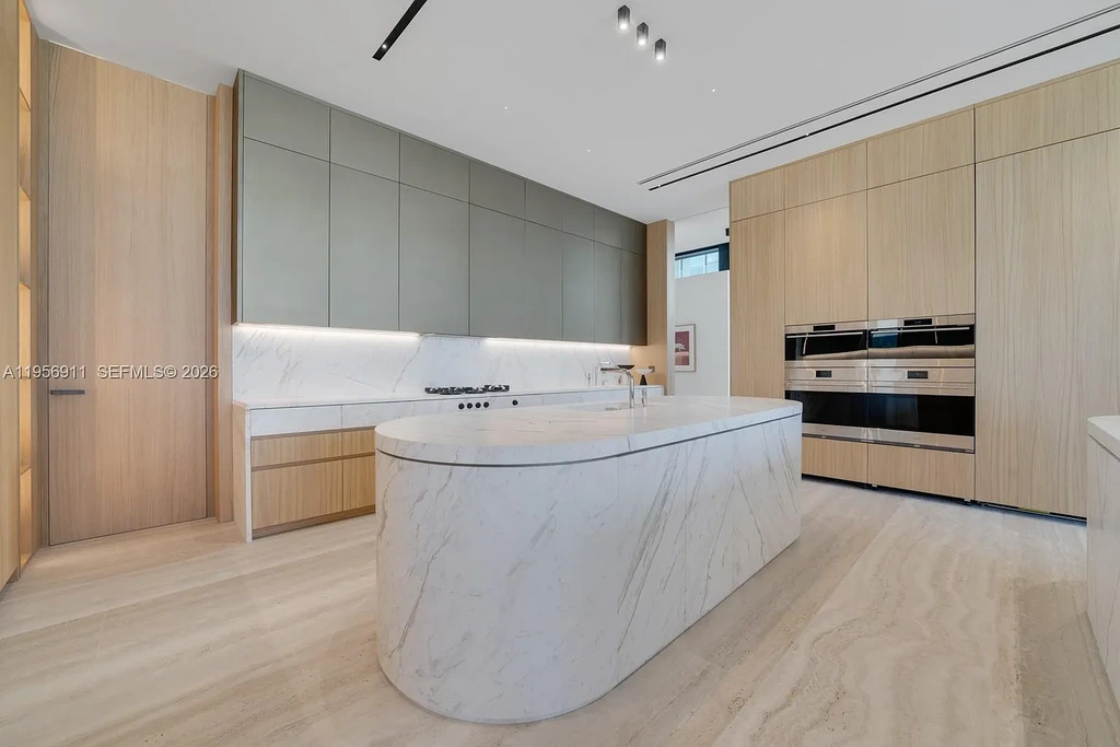 $88.5 Million Ultra-Modern Golden Beach Oceanfront Mansion Showcases Record-Breaking Design 11 255 Ocean Blvd Emerges as a Record Setting 88.5 Million Trophy Estate Redefining Oceanfront Luxury in Golden Beach 4 1