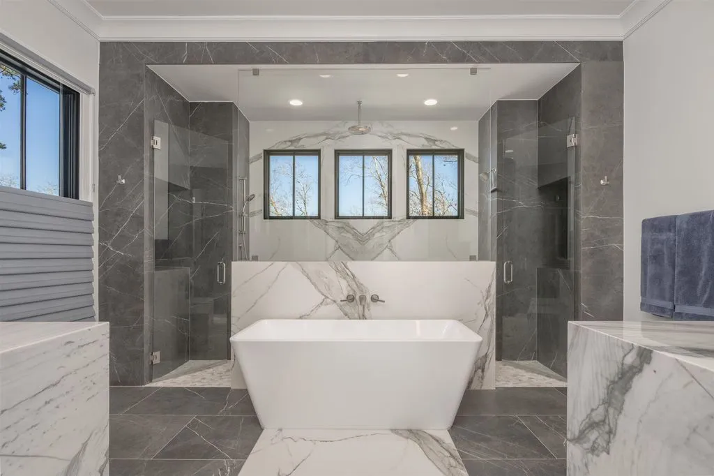 A Custom-Built Georgia Lakefront Masterpiece at $6.25 Million 18 2871 Linger Longer Dr A Stunning Custom Built Lakefront Masterpiece in Georgia 14