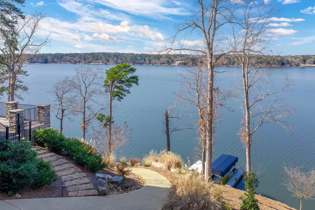 A Custom-Built Georgia Lakefront Masterpiece at $6.25 Million 27 2871 Linger Longer Dr A Stunning Custom Built Lakefront Masterpiece in Georgia 23