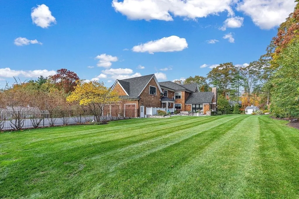 Elegant Massachusetts Home With Timeless Design and Modern Functionality at $5.495 Million 18 34 Stratford Rd Stunning Massachusetts Home 24