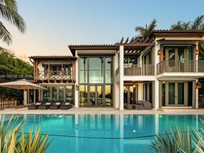 Luxury Open-Bay Waterfront Estate in Miami Beach Listed for $29.5 Million With Resort-Style Design and Skyline Views 1 34 W Di Lido Dr Enters the Miami Beach Real Estate Market With 29.5 Million Open Bay Luxury Estate 1