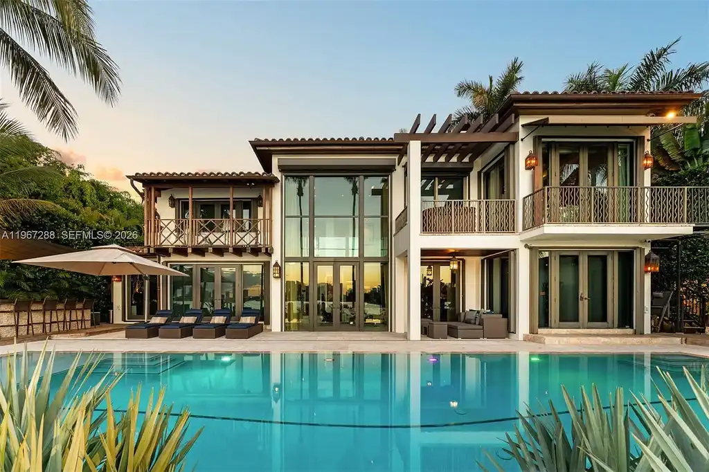 Luxury Open-Bay Waterfront Estate in Miami Beach Listed for $29.5 Million With Resort-Style Design and Skyline Views 5 34 W Di Lido Dr waterfront estate with open-bay views and Mediterranean architecture in Miami Beach
