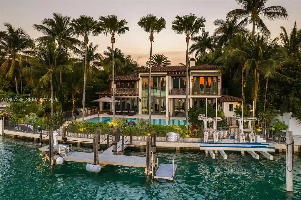 Luxury Open-Bay Waterfront Estate in Miami Beach Listed for $29.5 Million With Resort-Style Design and Skyline Views 16 34 W Di Lido Dr waterfront estate with open-bay views and Mediterranean architecture in Miami Beach