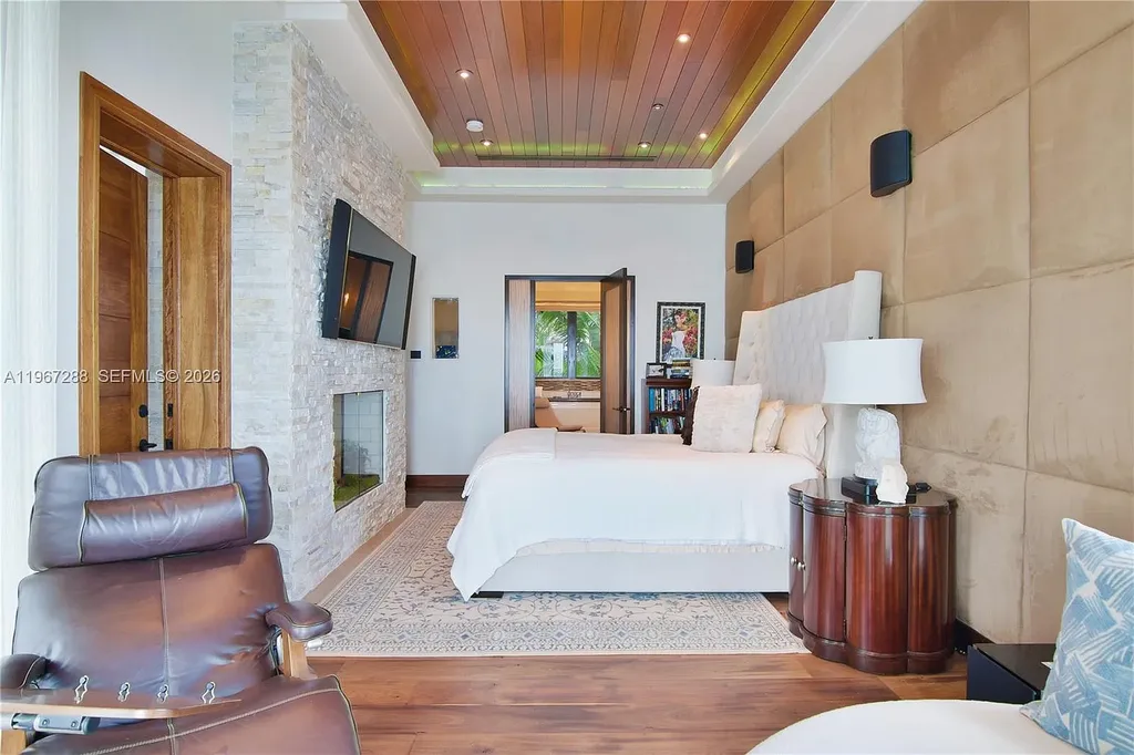 Luxury Open-Bay Waterfront Estate in Miami Beach Listed for $29.5 Million With Resort-Style Design and Skyline Views 14 34 W Di Lido Dr waterfront estate with open-bay views and Mediterranean architecture in Miami Beach