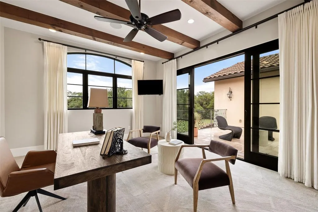 Magnificent Texas Masterpiece Delivers Grand Design and Total Privacy for $14.9M 23 3667 Stoneridge Rd Magnificent Texas Masterpiece Offers Grand Scale and Seclusion 17