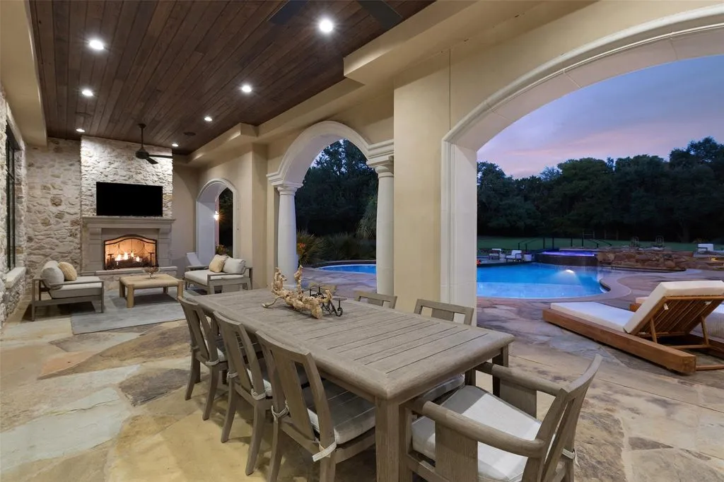 Magnificent Texas Masterpiece Delivers Grand Design and Total Privacy for $14.9M 24 3667 Stoneridge Rd Magnificent Texas Masterpiece Offers Grand Scale and Seclusion 22