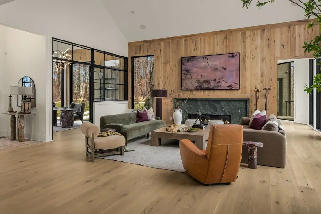 Custom Riverbirch Estate on 10 Secluded Acres in Tennessee Listed for $8.499M 8 3976 New Hwy 96 W Stunning Custom Riverbirch Estate on 10 Secluded Acres in Tennessee 11