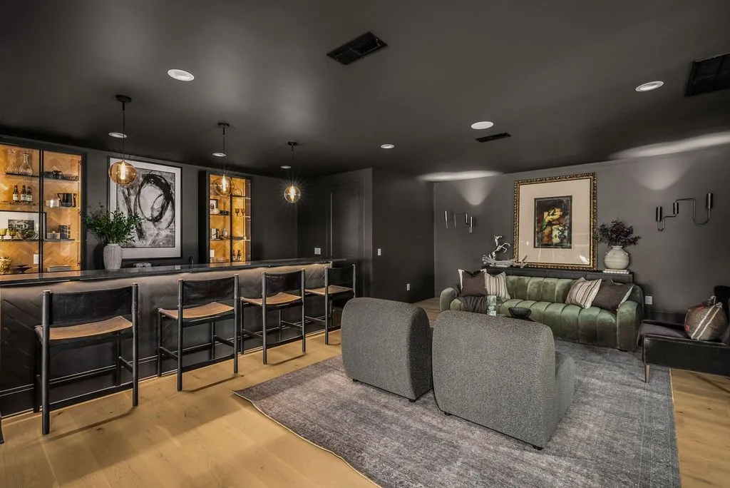 Custom Riverbirch Estate on 10 Secluded Acres in Tennessee Listed for $8.499M 19 3976 New Hwy 96 W Stunning Custom Riverbirch Estate on 10 Secluded Acres in Tennessee 23