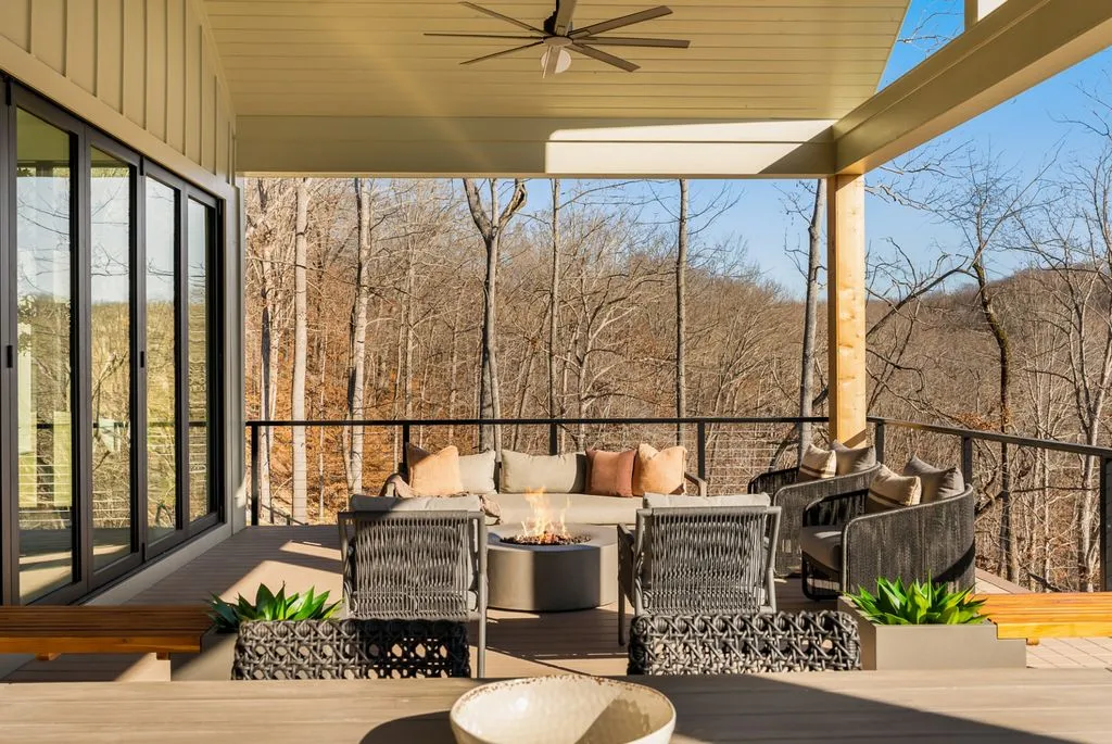 Custom Riverbirch Estate on 10 Secluded Acres in Tennessee Listed for $8.499M 22 3976 New Hwy 96 W Stunning Custom Riverbirch Estate on 10 Secluded Acres in Tennessee 26