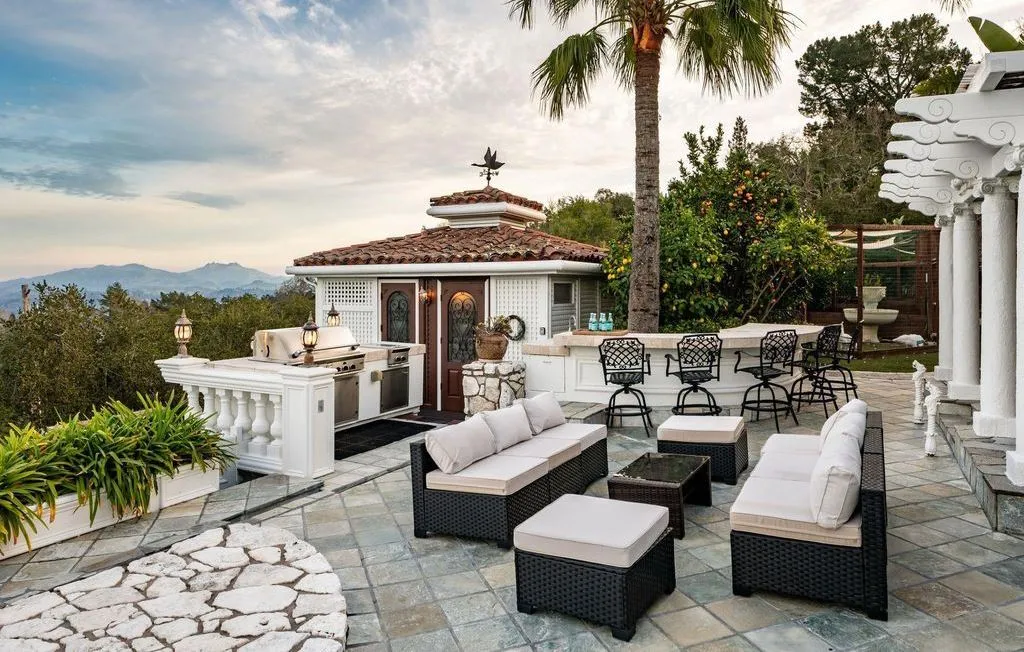 A Mediterranean Villa With Sweeping Mt. Diablo Views at $5.4 Million 26 4146 Canyon Rd A Spectacular Mediterranean Villa With Resort Style Living 24
