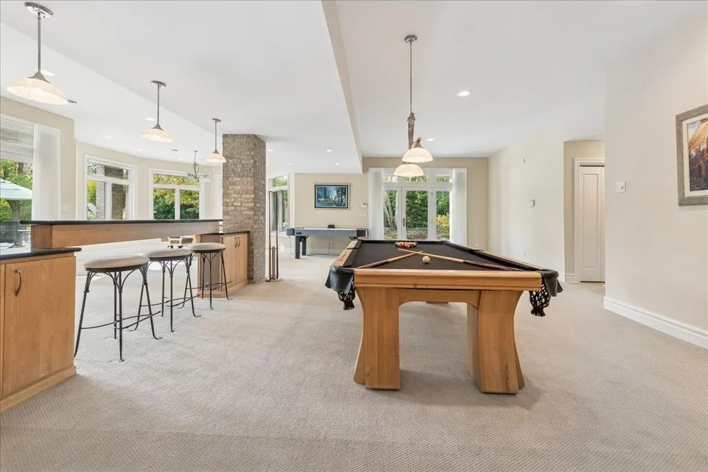 Resort-Style Living Defines This $2,495,000 Spectacular Estate in Illinois 23 51 Brinker Rd A Jaw Dropping Illinois Estate Offering Resort Style Living 24