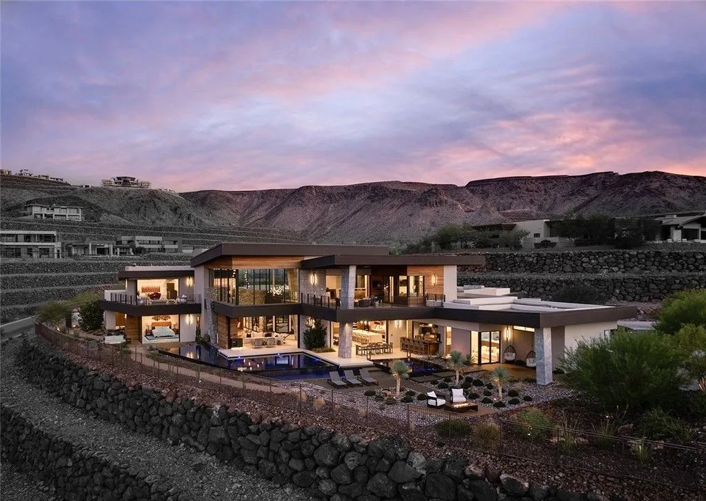 A Tranquil Architectural Masterpiece With Spa-Level Luxury in Nevada, Listed for $11.25 Million 5 6 Vista Crescent Ct An Exquisite Modern Architectural Sanctuary Offering Spa Level Living in Nevada 1