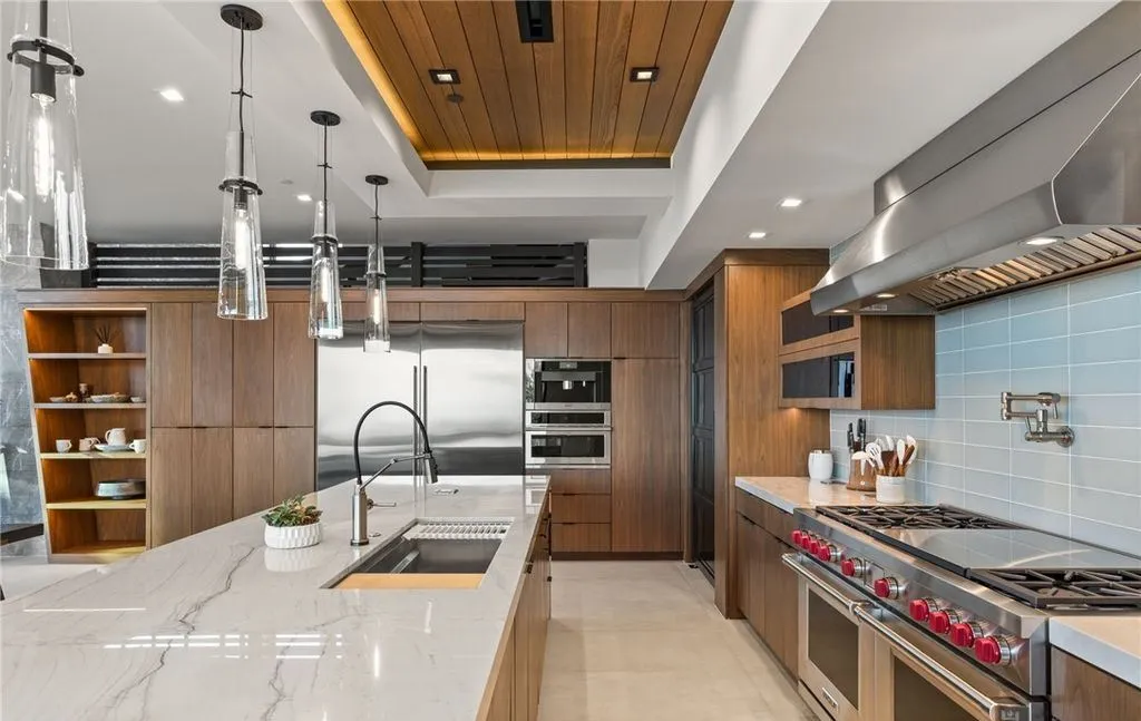 A Tranquil Architectural Masterpiece With Spa-Level Luxury in Nevada, Listed for $11.25 Million 16 6 Vista Crescent Ct An Exquisite Modern Architectural Sanctuary Offering Spa Level Living in Nevada 12