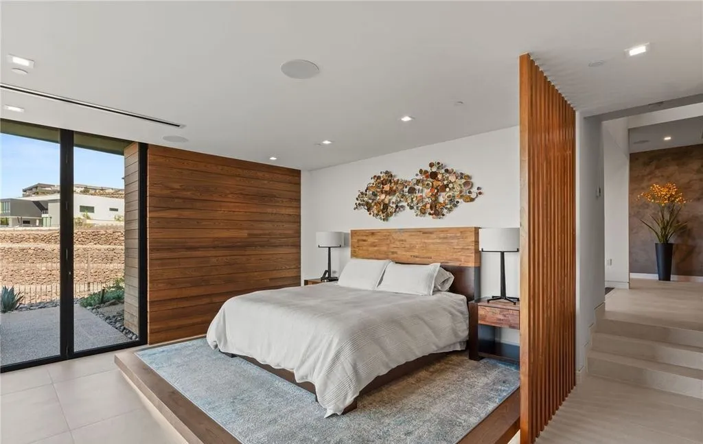 A Tranquil Architectural Masterpiece With Spa-Level Luxury in Nevada, Listed for $11.25 Million 18 6 Vista Crescent Ct An Exquisite Modern Architectural Sanctuary Offering Spa Level Living in Nevada 14