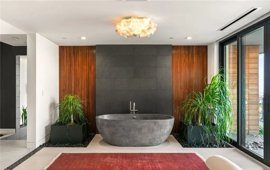 A Tranquil Architectural Masterpiece With Spa-Level Luxury in Nevada, Listed for $11.25 Million 24 6 Vista Crescent Ct An Exquisite Modern Architectural Sanctuary Offering Spa Level Living in Nevada 16