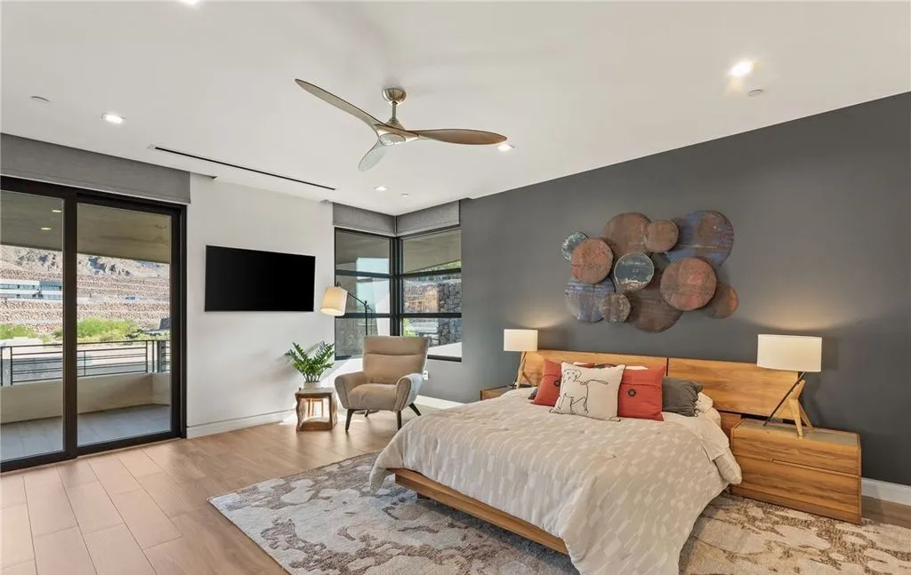 A Tranquil Architectural Masterpiece With Spa-Level Luxury in Nevada, Listed for $11.25 Million 19 6 Vista Crescent Ct An Exquisite Modern Architectural Sanctuary Offering Spa Level Living in Nevada 20