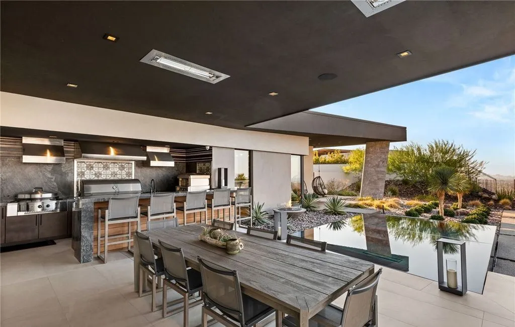A Tranquil Architectural Masterpiece With Spa-Level Luxury in Nevada, Listed for $11.25 Million 22 6 Vista Crescent Ct An Exquisite Modern Architectural Sanctuary Offering Spa Level Living in Nevada 22