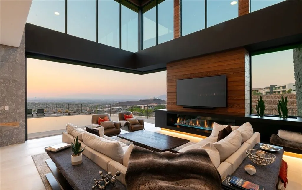 A Tranquil Architectural Masterpiece With Spa-Level Luxury in Nevada, Listed for $11.25 Million 10 6 Vista Crescent Ct An Exquisite Modern Architectural Sanctuary Offering Spa Level Living in Nevada 6