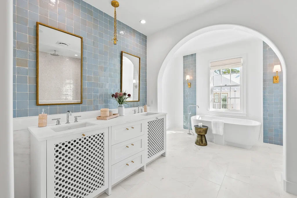 Stunning Newly Built Estate Debuts at $10 Million with Resort-Style Coastal Living in Inlet Beach 13 Luxury coastal exterior of 71 Whitten Way, a newly built home in Inlet Beach for sale located in prestigious Alys Beach community