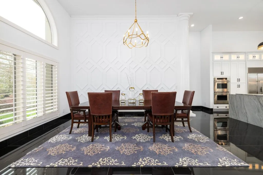 In Tennessee, a Distinguished Residence Stands at the Pinnacle of Luxury and Craftsmanship at $4.225 Million 11 720 Valhalla Ln An Exceptional Tennessee Estate 13