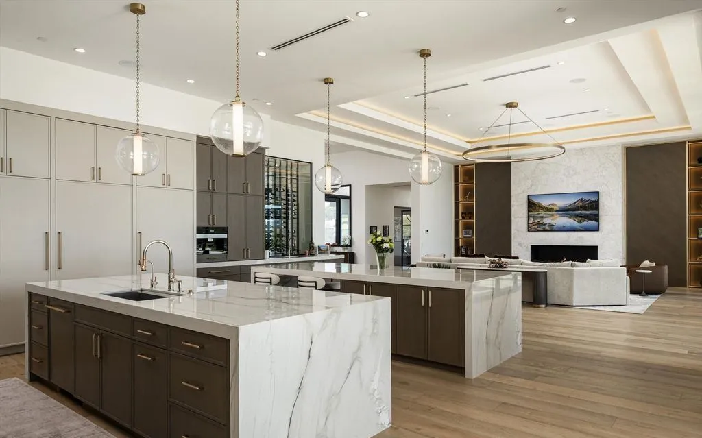 A Remarkable $10.975 Million Arizona Estate Defined by Vision, Warmth, and Architectural Presence 13 9245 E Rimrock Dr A Breathtaking 10.975 Million Arizona Estate Defined by Vision and Warmth 9