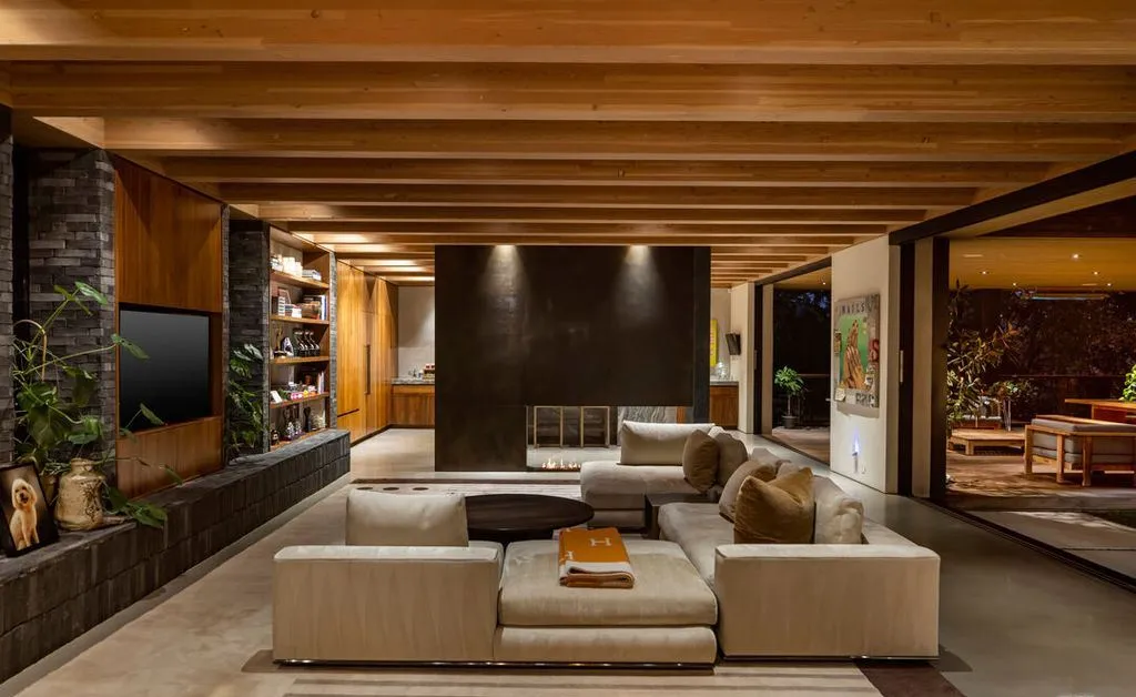 Architecturally Significant California Modern Residence Asking $12.5 Million 14 9551 Oak Pass Rd A Breathtaking Modern Architectural Masterpiece in California 23