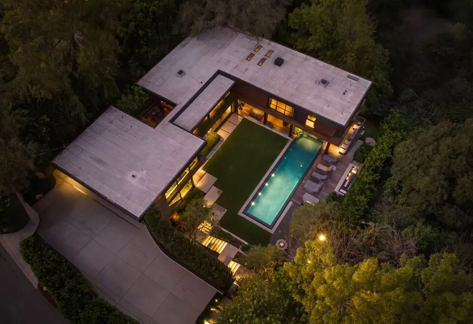 Architecturally Significant California Modern Residence Asking $12.5 Million 29 9551 Oak Pass Rd A Breathtaking Modern Architectural Masterpiece in California 26
