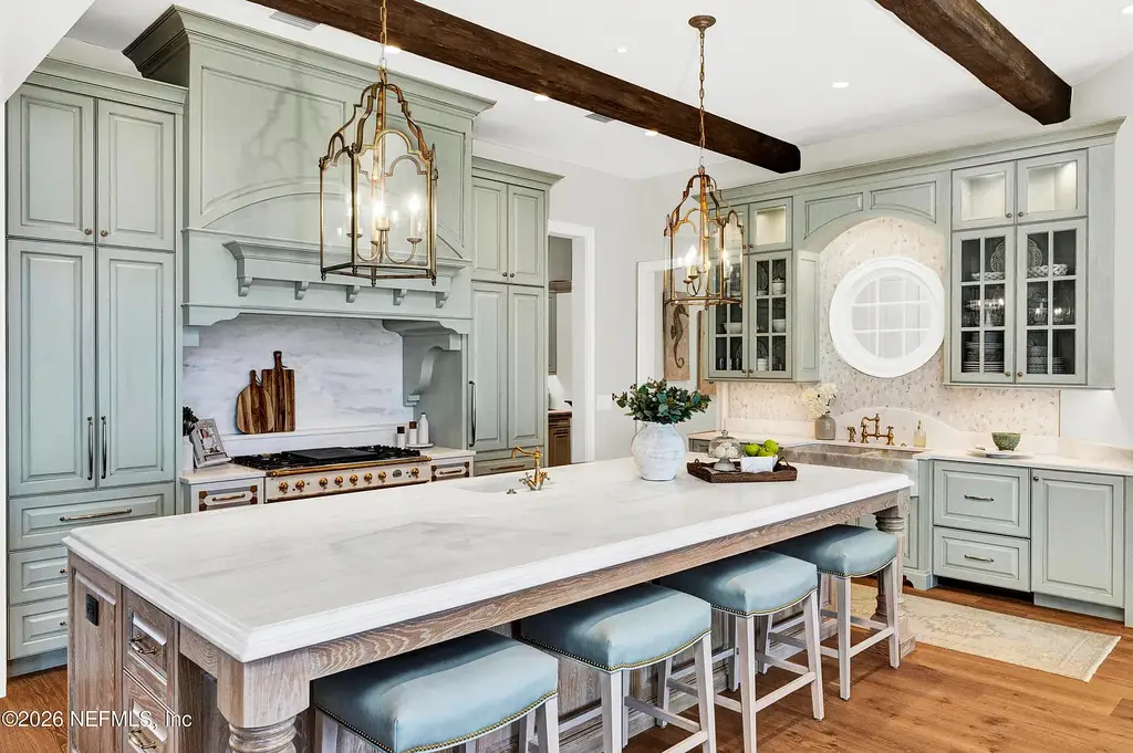 $19.8 Million Stunning Oceanfront Estate in Ponte Vedra Beach Showcases Exclusive Design and Ultimate Coastal Luxury 9 Front elevation of 993 PONTE VEDRA Boulevard showcasing gated entrance and landscaped driveway