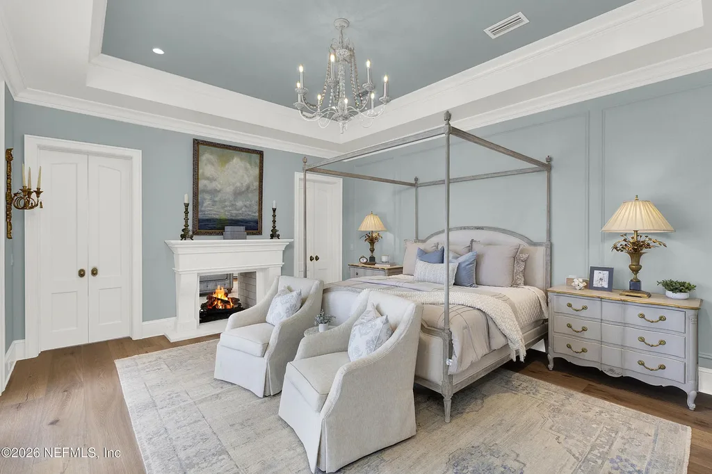 $19.8 Million Stunning Oceanfront Estate in Ponte Vedra Beach Showcases Exclusive Design and Ultimate Coastal Luxury 13 Front elevation of 993 PONTE VEDRA Boulevard showcasing gated entrance and landscaped driveway