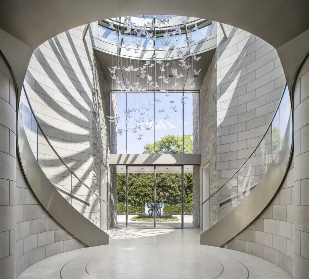 Beverly Hills Residence by Landry Design Group, Timeless Grandeur Reimagined for Modern Living 4 Beverly Hills Residence by Landry Design Group, Timeless Grandeur Reimagined for Modern Living