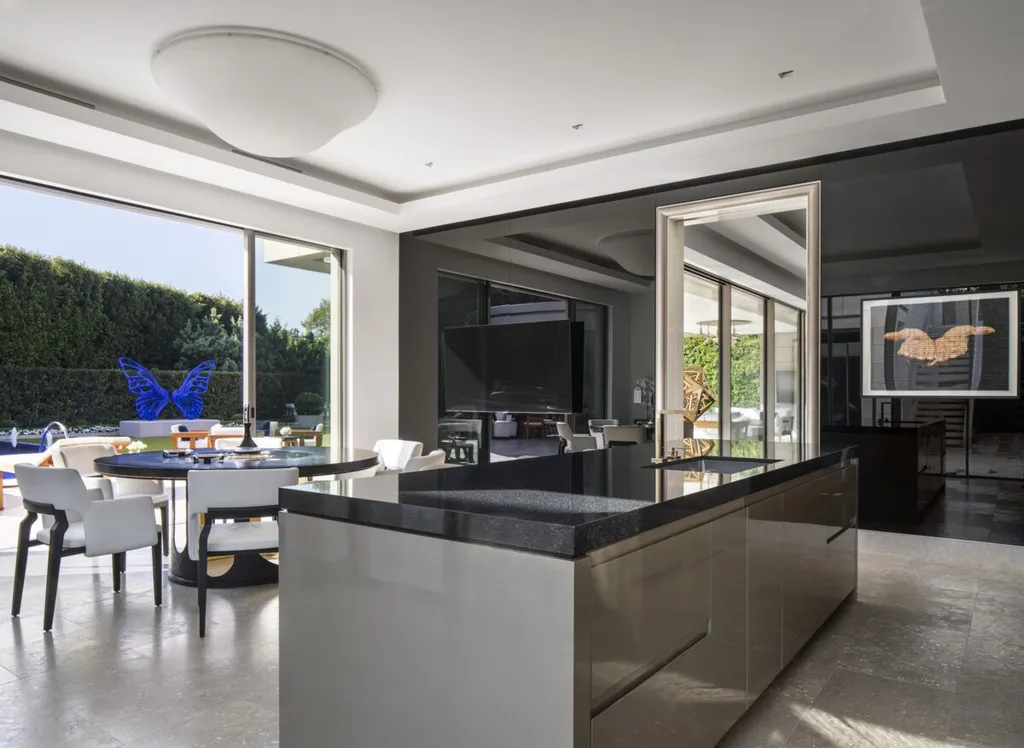 Beverly Hills Residence by Landry Design Group, Timeless Grandeur Reimagined for Modern Living 5 Beverly Hills Residence by Landry Design Group Timeless Grandeur Reimagined for Modern Living 5