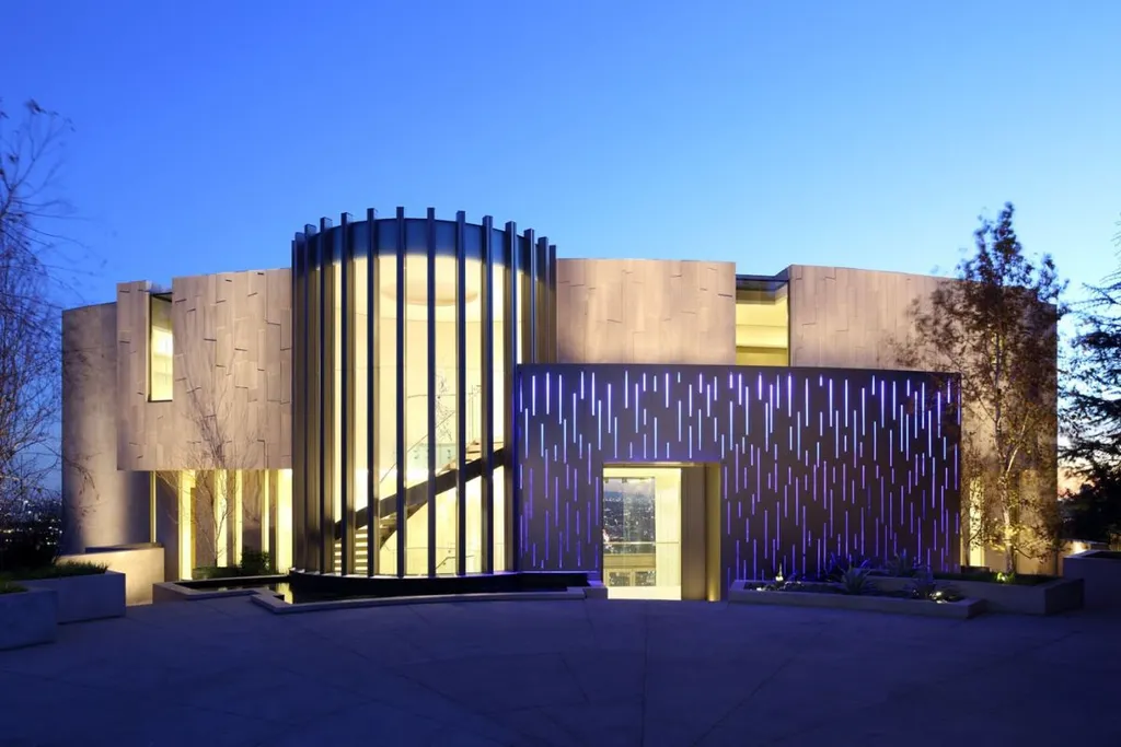 Collingwood Residence by Landry Design Group, A Refined Expression of Timeless Beverly Hills Luxury 3 Collingwood Residence by Landry Design Group, A Refined Expression of Timeless Beverly Hills Luxury