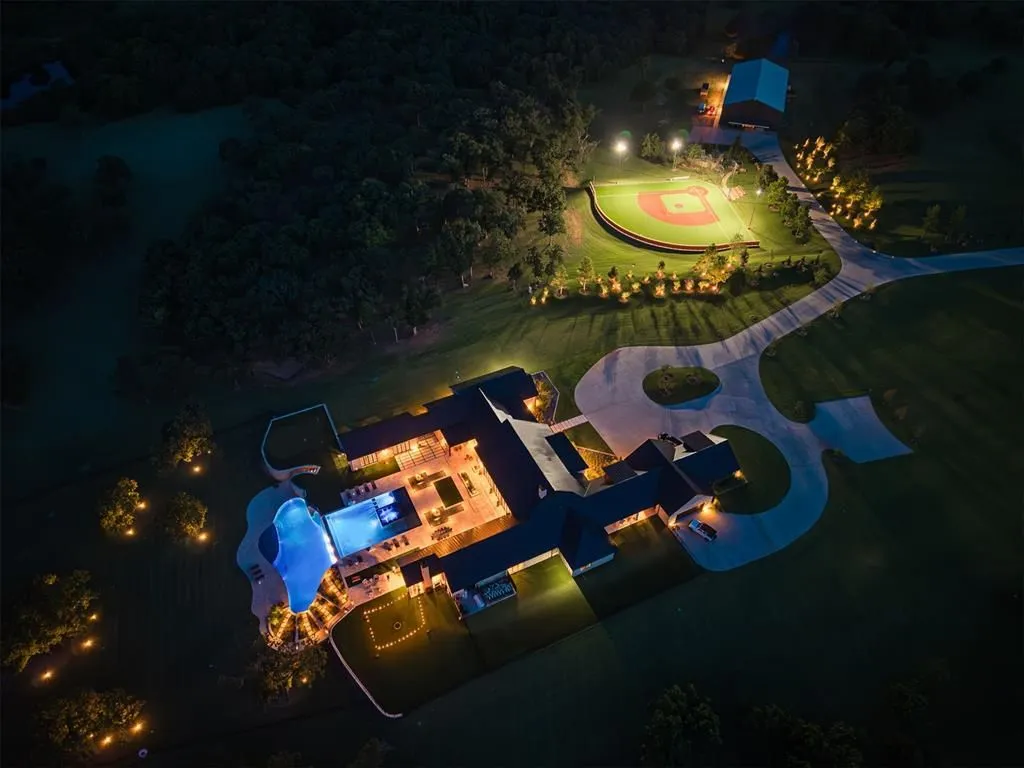 Impeccable and Iconic: Inside Oklahoma’s $12 Million Architectural Showpiece 8 Inside 3003 S Country Club Rd — A Stunning 12 Million Masterpiece of Impeccable Design 3