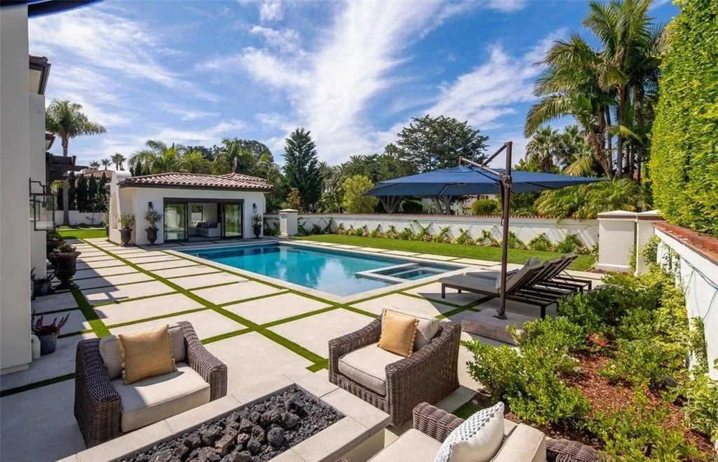 An Extraordinary Opulent Sanctuary in California Hits the Market for $14.5 Million 15 Inside 4085 Calle Isabella an Extraordinary California Retreat Designed for Entertaining 20
