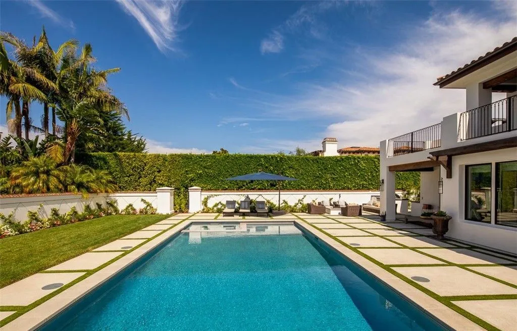 An Extraordinary Opulent Sanctuary in California Hits the Market for $14.5 Million 14 Inside 4085 Calle Isabella an Extraordinary California Retreat Designed for Entertaining 5