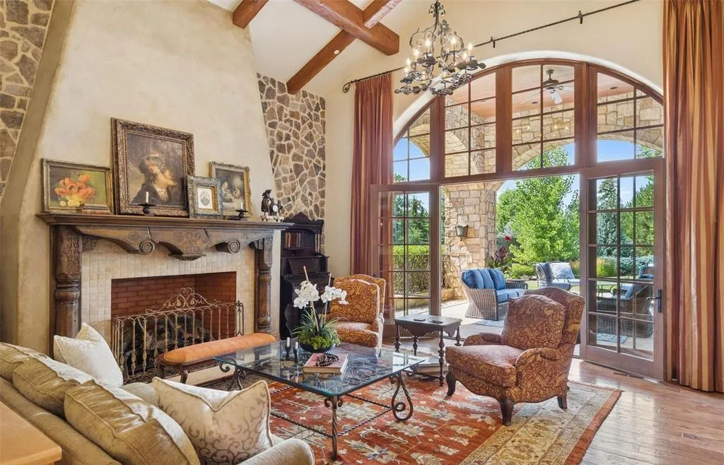 Inside an $8 Million Colorado Residence Masterfully Crafted by Architect Greg Cook 10 Inside 7 Village Road — A Stunning 8 Million Architectural Triumph in Colorado 10