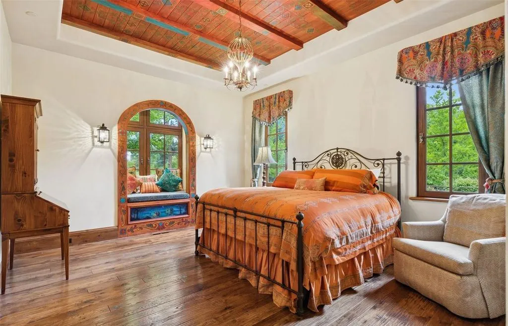 Inside an $8 Million Colorado Residence Masterfully Crafted by Architect Greg Cook 23 Inside 7 Village Road — A Stunning 8 Million Architectural Triumph in Colorado 18