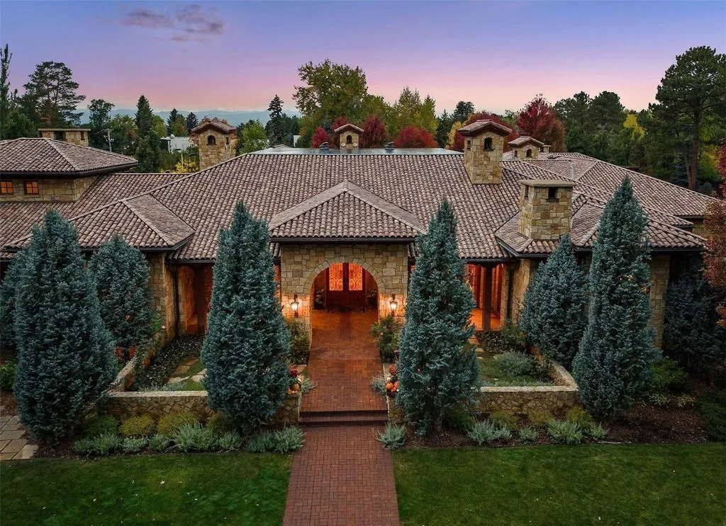 Inside an $8 Million Colorado Residence Masterfully Crafted by Architect Greg Cook 6 Inside 7 Village Road — A Stunning 8 Million Architectural Triumph in Colorado 2