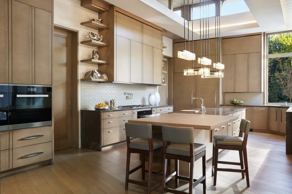 Ridge House by Landry Design Group, A Sculpted Hillside Residence Framing Views, Privacy, and Timeless Luxury 11 Ridge House by Landry Design Group, A Sculpted Hillside Residence Framing Views, Privacy, and Timeless Luxury