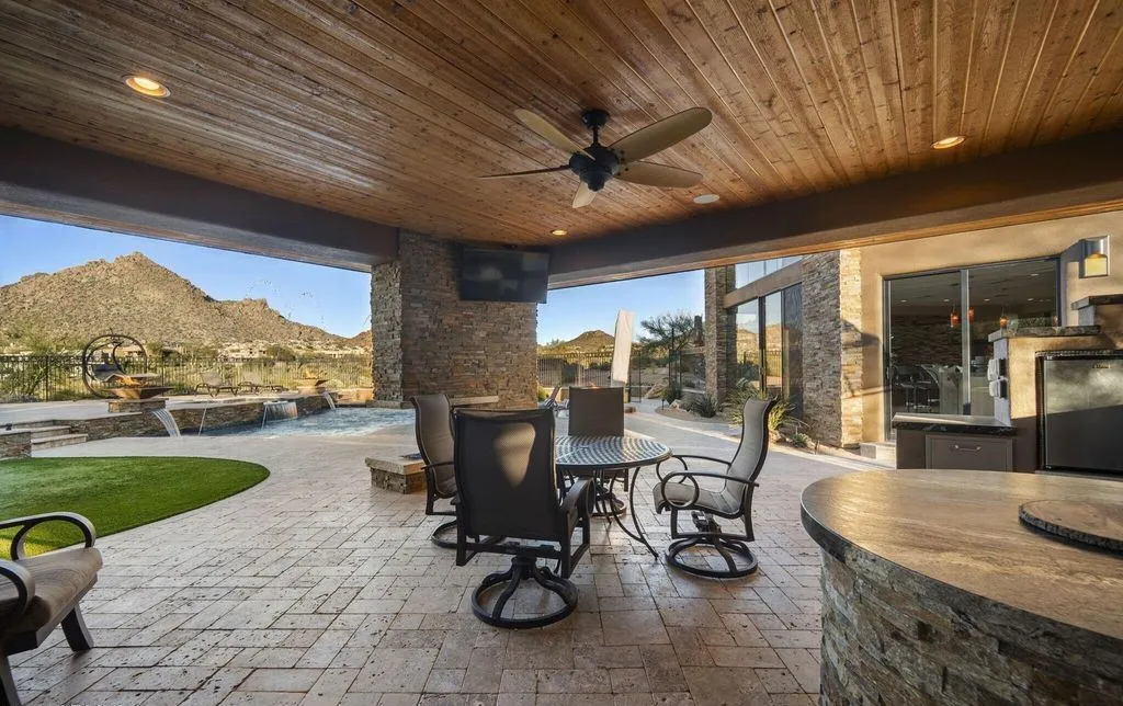 Serene Yet Striking: Inside a $7.1 Million Arizona Desert Showpiece 18 10570 E Pinnacle Peak Rd Unveils an Extraordinary 7.1 Million Arizona Masterpiece 24