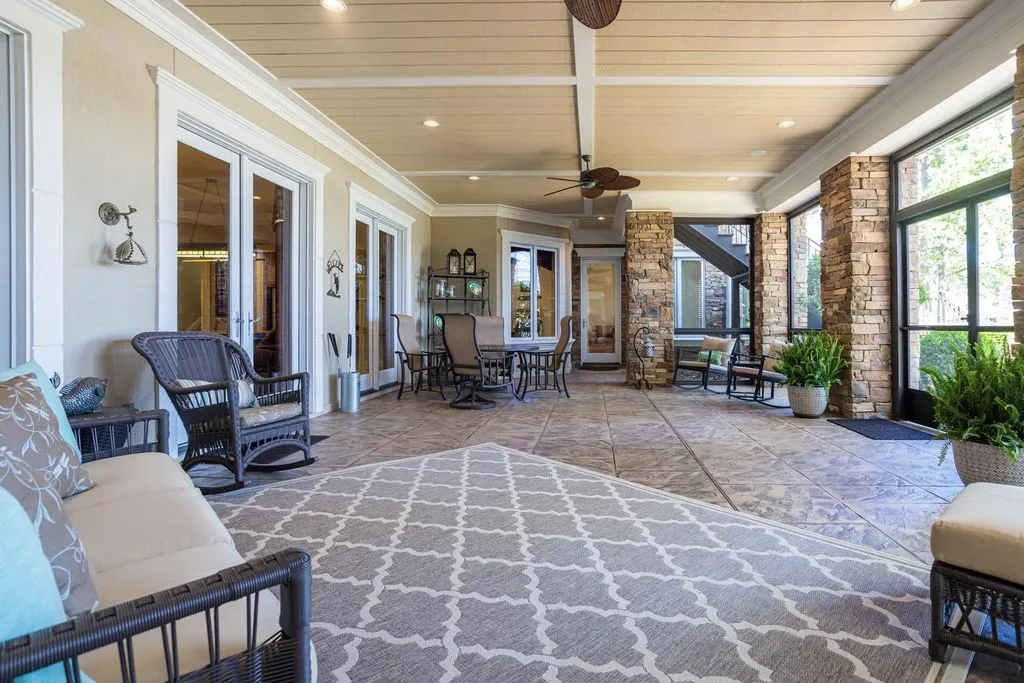 Elevated Coastal Living: $6.595M Georgia Residence with Sweeping Waterfront Scenery 20 1070 Prosperity Point Showcases a Stunning Waterfront Estate 16