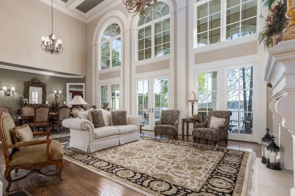 Elevated Coastal Living: $6.595M Georgia Residence with Sweeping Waterfront Scenery 8 1070 Prosperity Point Showcases a Stunning Waterfront Estate 4