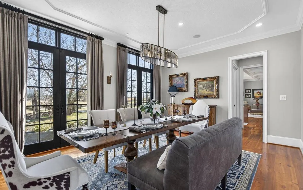 Stunning Virginia Country Estate with Panoramic Blue Ridge Mountain Views Asks $3.395M 16 112 result 1