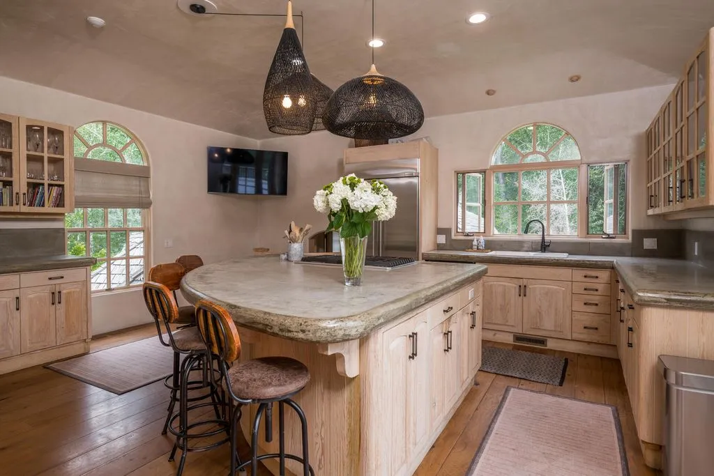 Spectacular Idaho Valley Estate Offering a Truly Rare Homesite Priced at $5.995M 13 114 Deer Creek Ln — Spectacular Valley Estate Offering a Truly Rare Homesite 10