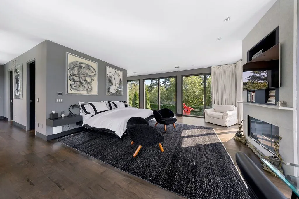 Secluded New York Retreat with Infinity-Edge Pool Hits the Market for $19.5 Million 18 114 result