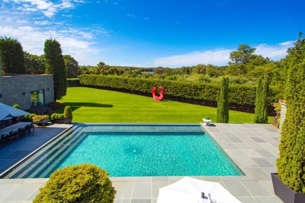 Secluded New York Retreat with Infinity-Edge Pool Hits the Market for $19.5 Million 20 116 result