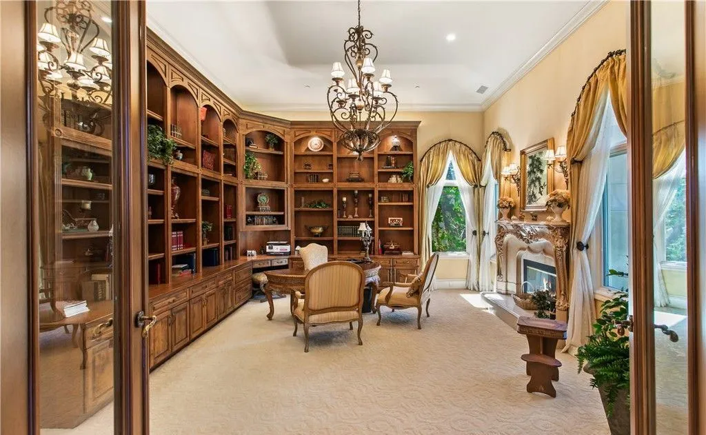 Luxury Coastal Estate with Ocean Views in Southern California Priced at $17.988M 13 12 Morning Dove Magnificent Ocean View Estate in Southern California 12